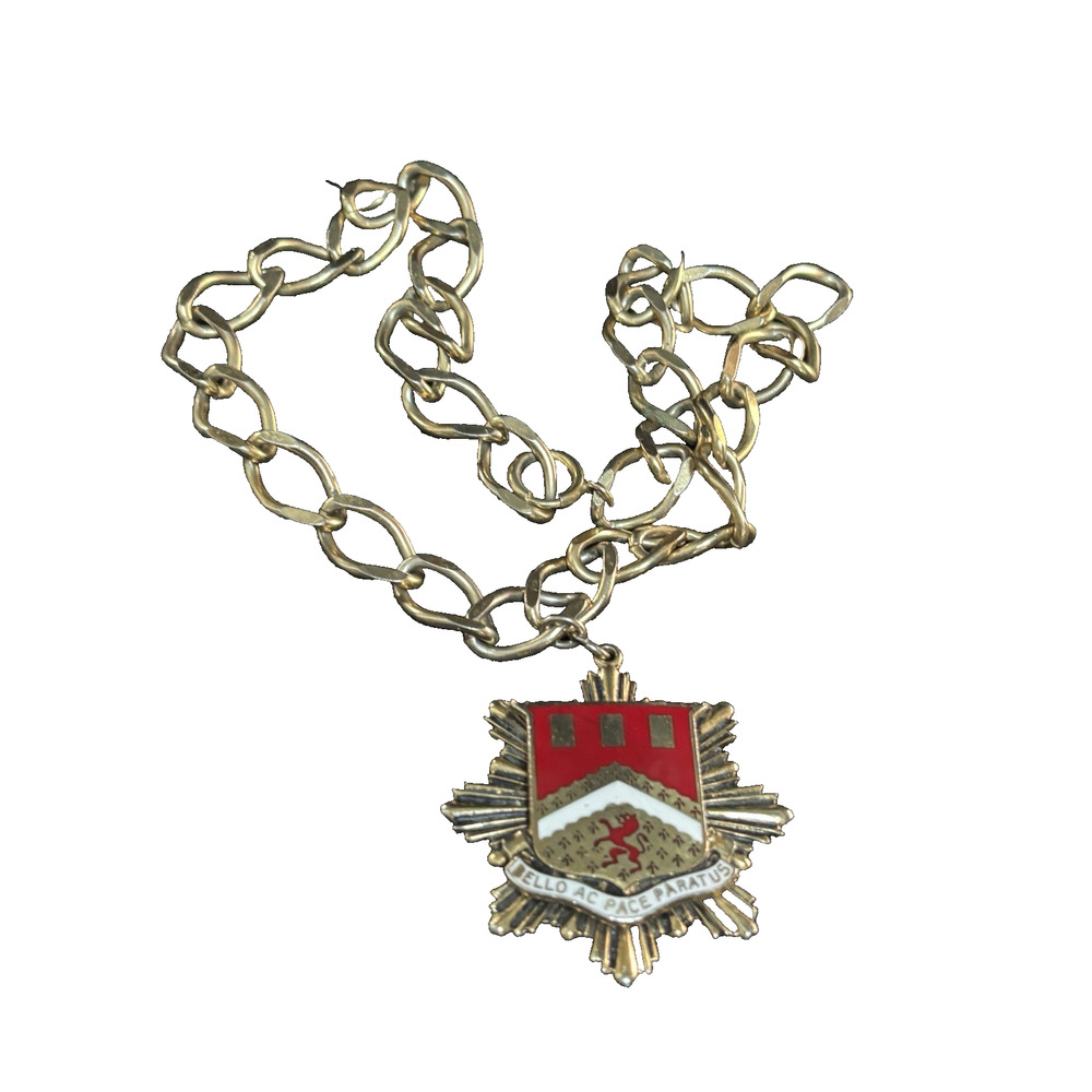 WWII 112th Engineer Battalion Large Pendant Enamel Bello Pace Paratus Gold Tone